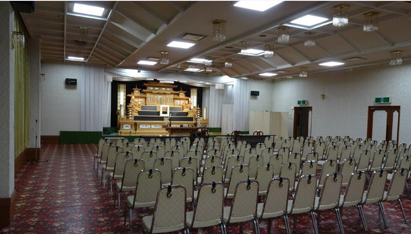 川棚会館 ホール